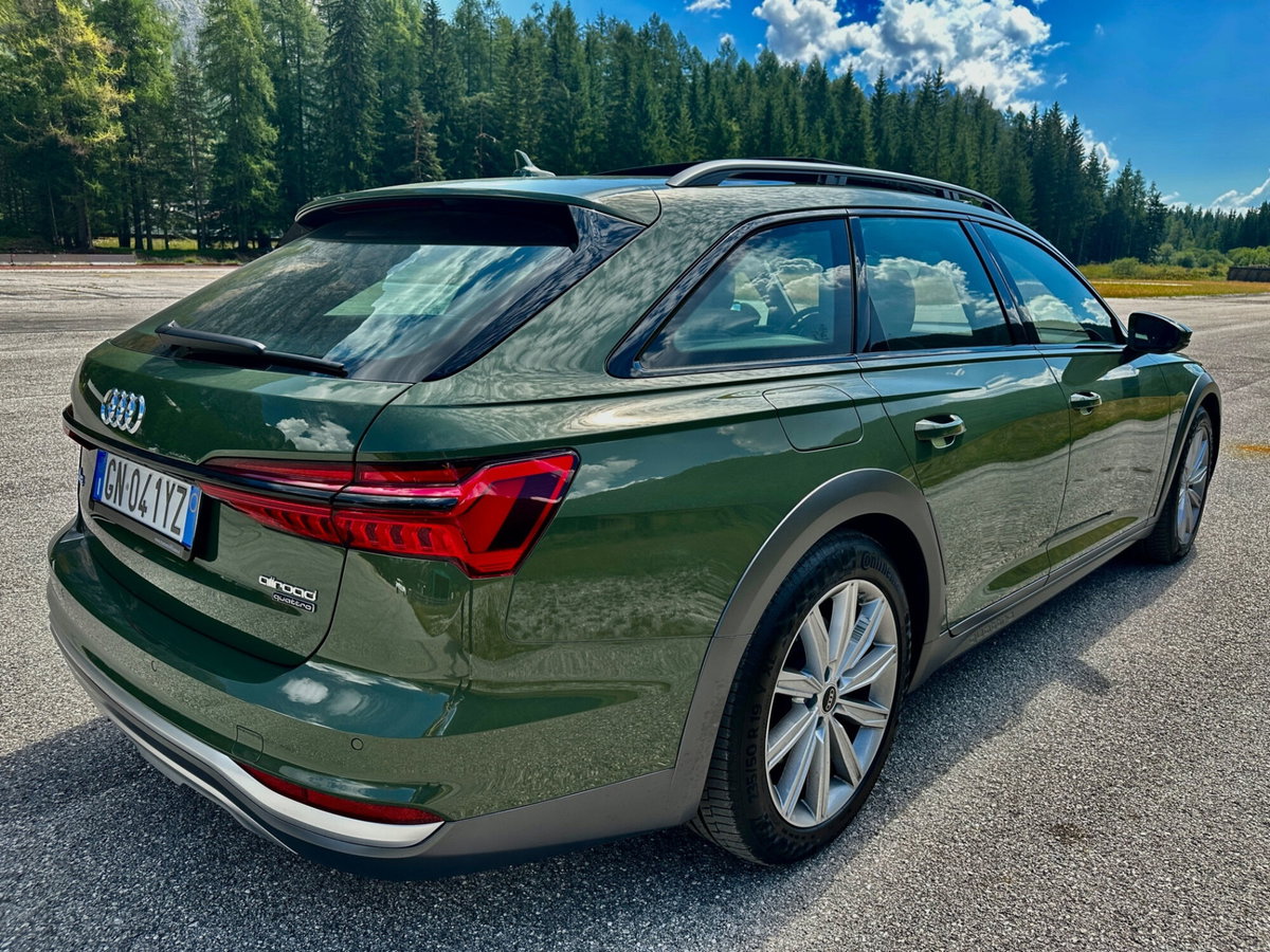 Audi A6 Allroad 55 TFSI 3.0 quattro S tronic Evolution (7)