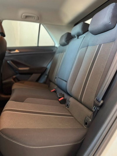 Volkswagen T-Roc 1.6 TDI SCR Style BlueMotion Technology (12)