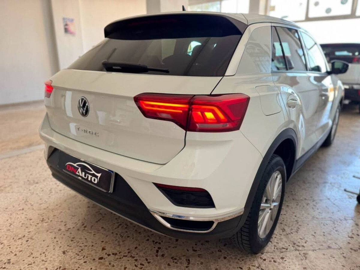 Volkswagen T-Roc 1.6 TDI SCR Style BlueMotion Technology (6)