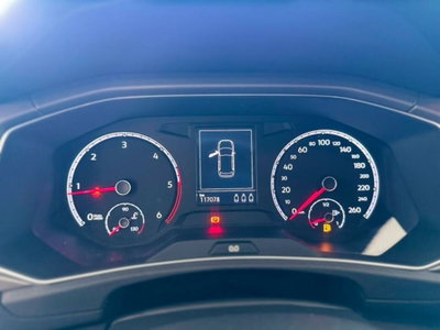 Volkswagen T-Roc 1.6 TDI SCR Style BlueMotion Technology (9)