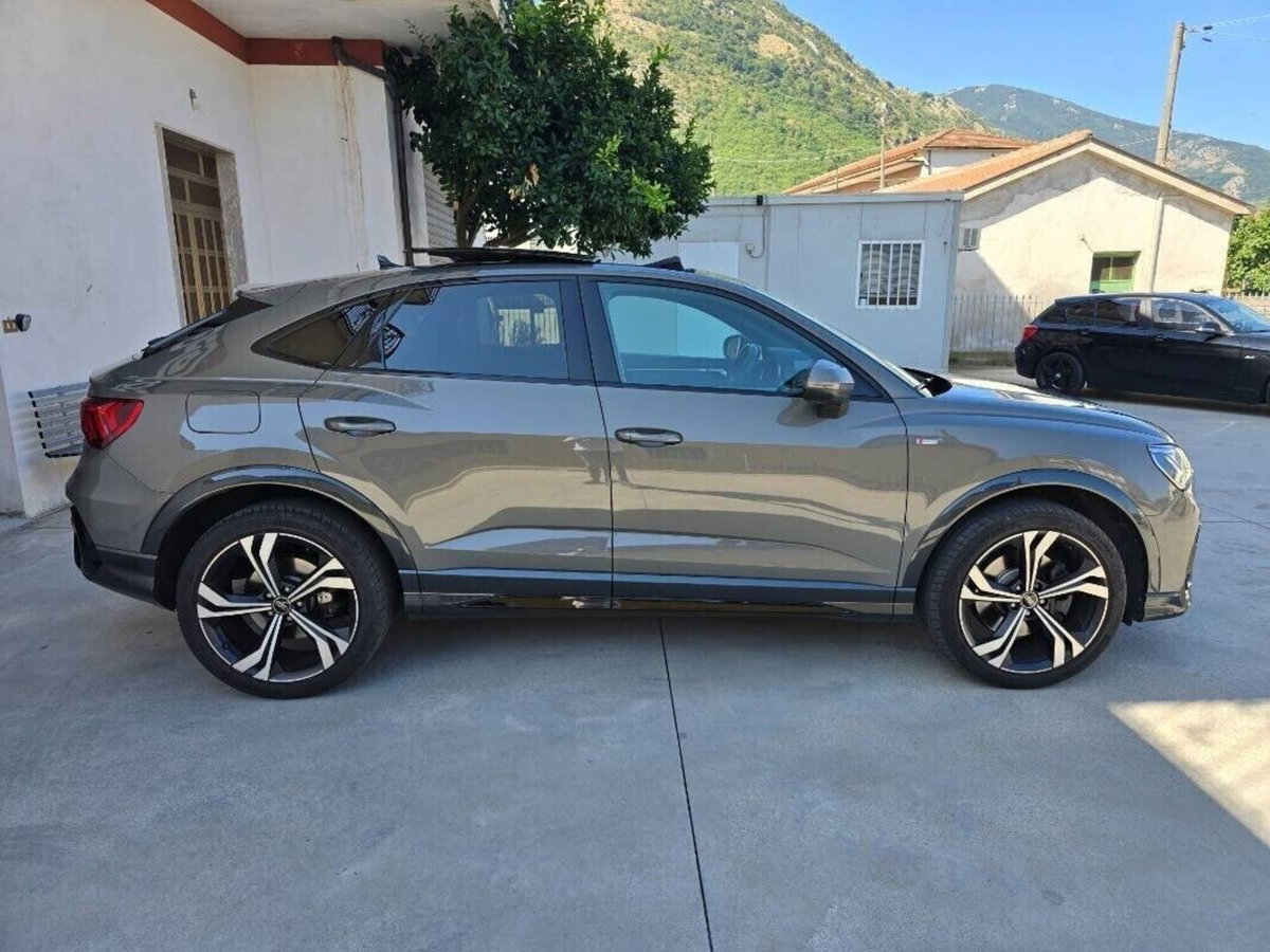 Audi Q3 Sportback 40 TDI quattro S tronic S line edition (6)