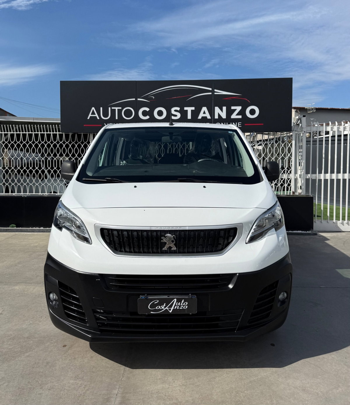 Peugeot Traveller BlueHDi 120 S&S Compact Active (2)