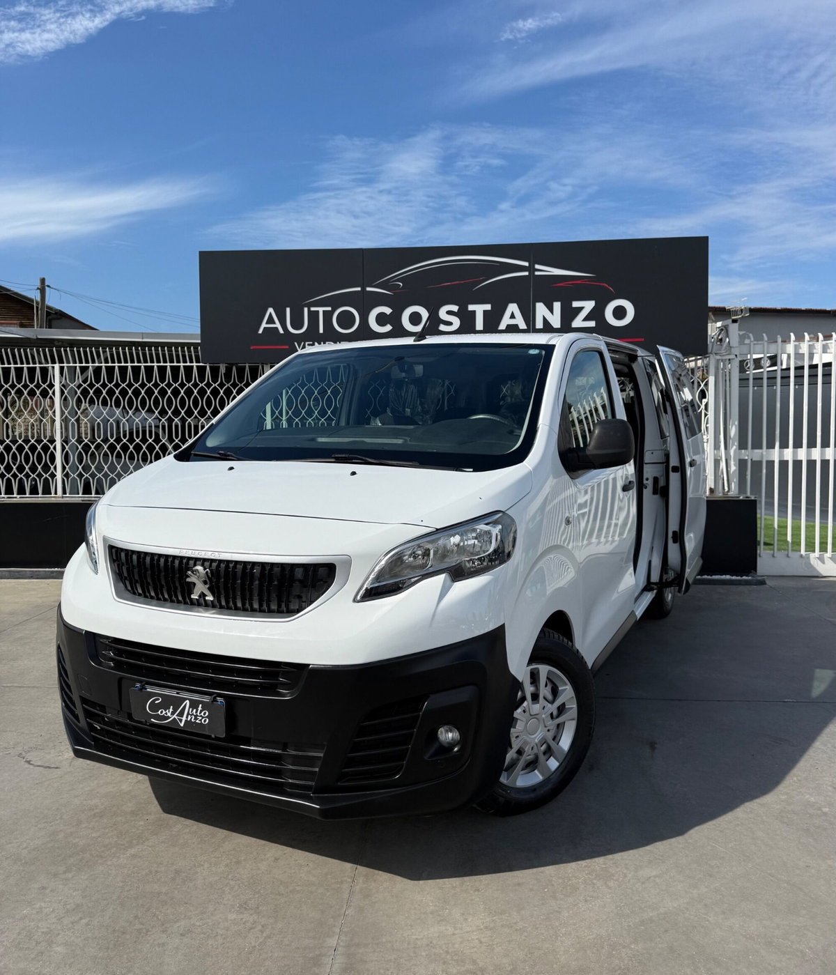 Peugeot Traveller BlueHDi 120 S&S Compact Active (3)