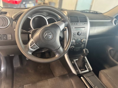Suzuki Grand Vitara 1.9 DDiS 3 porte Offroad (7)