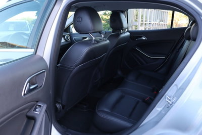 Mercedes-Benz GLA SUV 200 CDI Automatic Premium (12)