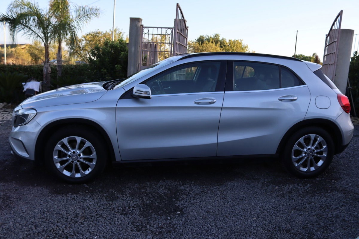 Mercedes-Benz GLA SUV 200 CDI Automatic Premium (7)
