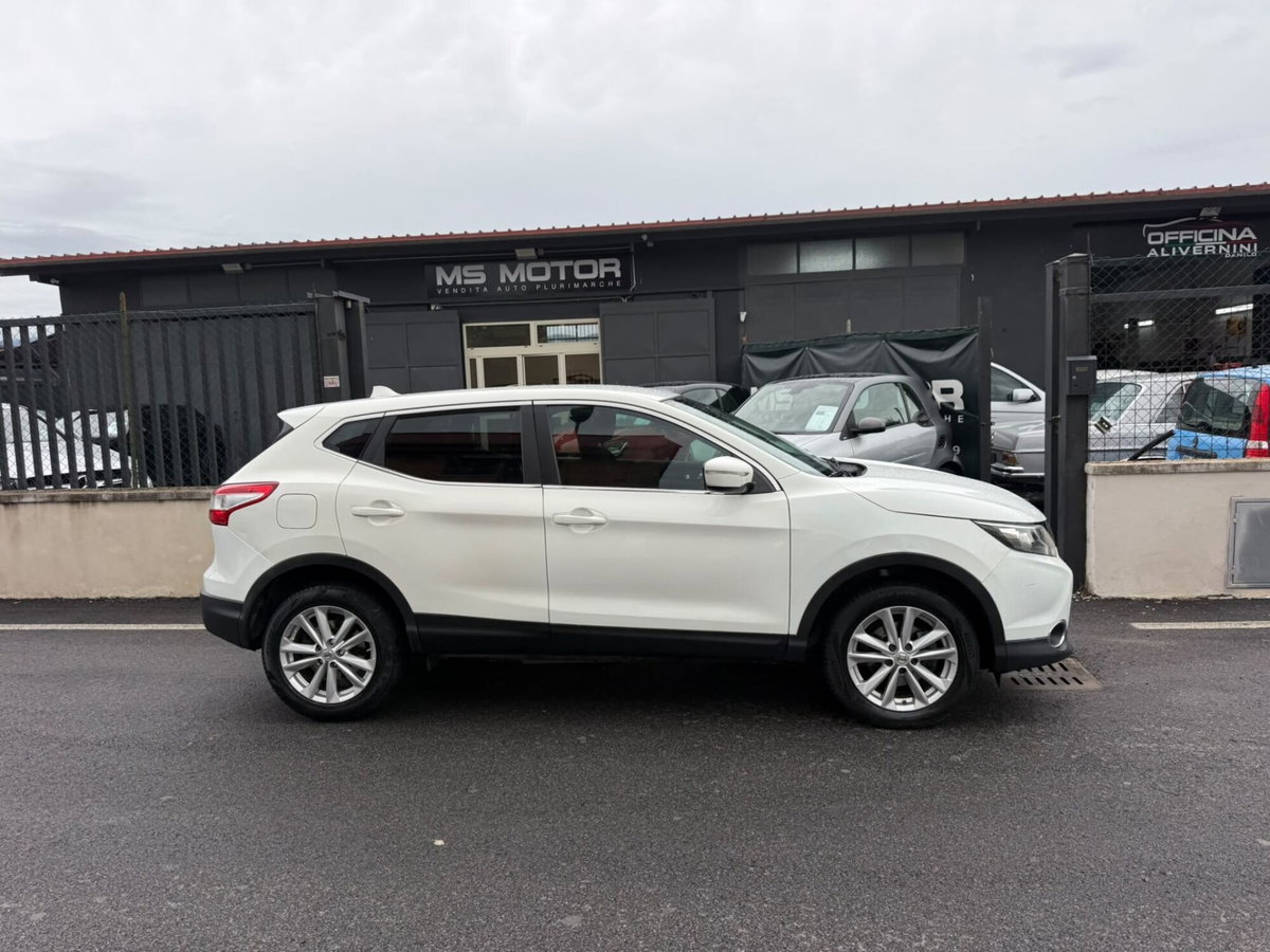 Nissan Qashqai 1.5 dCi 360 (3)