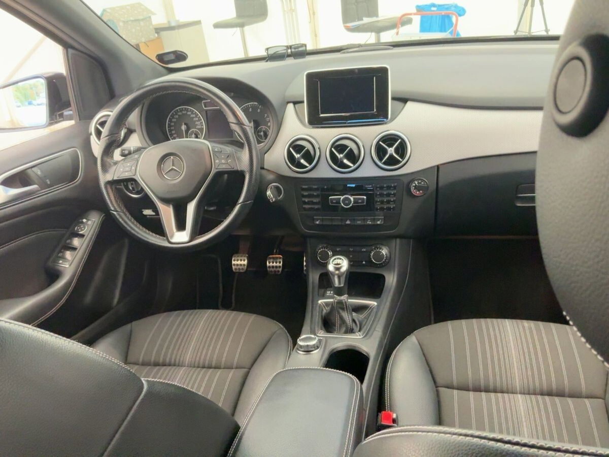 Mercedes-Benz Classe B 180 Executive (3)