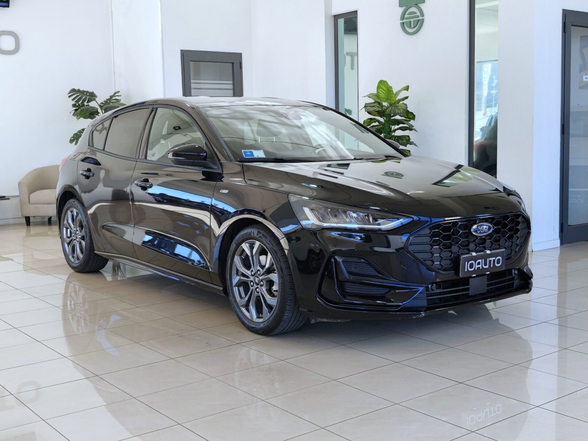Ford Focus 1.5 EcoBlue 115 CV automatico 5p. ST-Line Style (3)