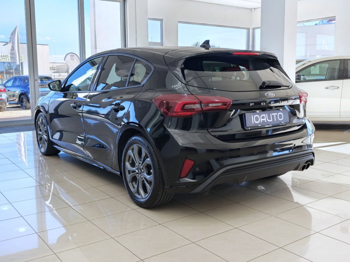Ford Focus 1.5 EcoBlue 115 CV automatico 5p. ST-Line Style (4)