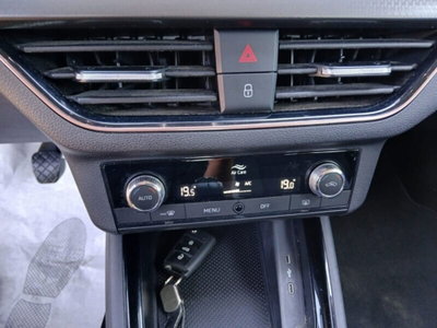 Skoda Kamiq 1.0 TSI 110 CV Dark Shade (13)