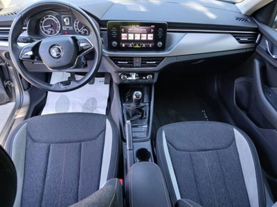 Skoda Kamiq 1.0 TSI 110 CV Dark Shade (5)