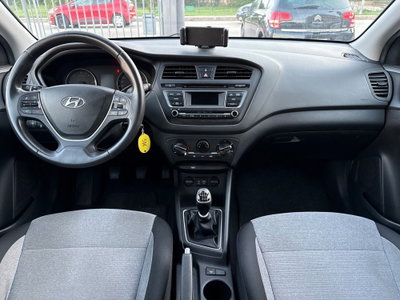 Hyundai i20 1.4 CRDi 5 porte Style (15)