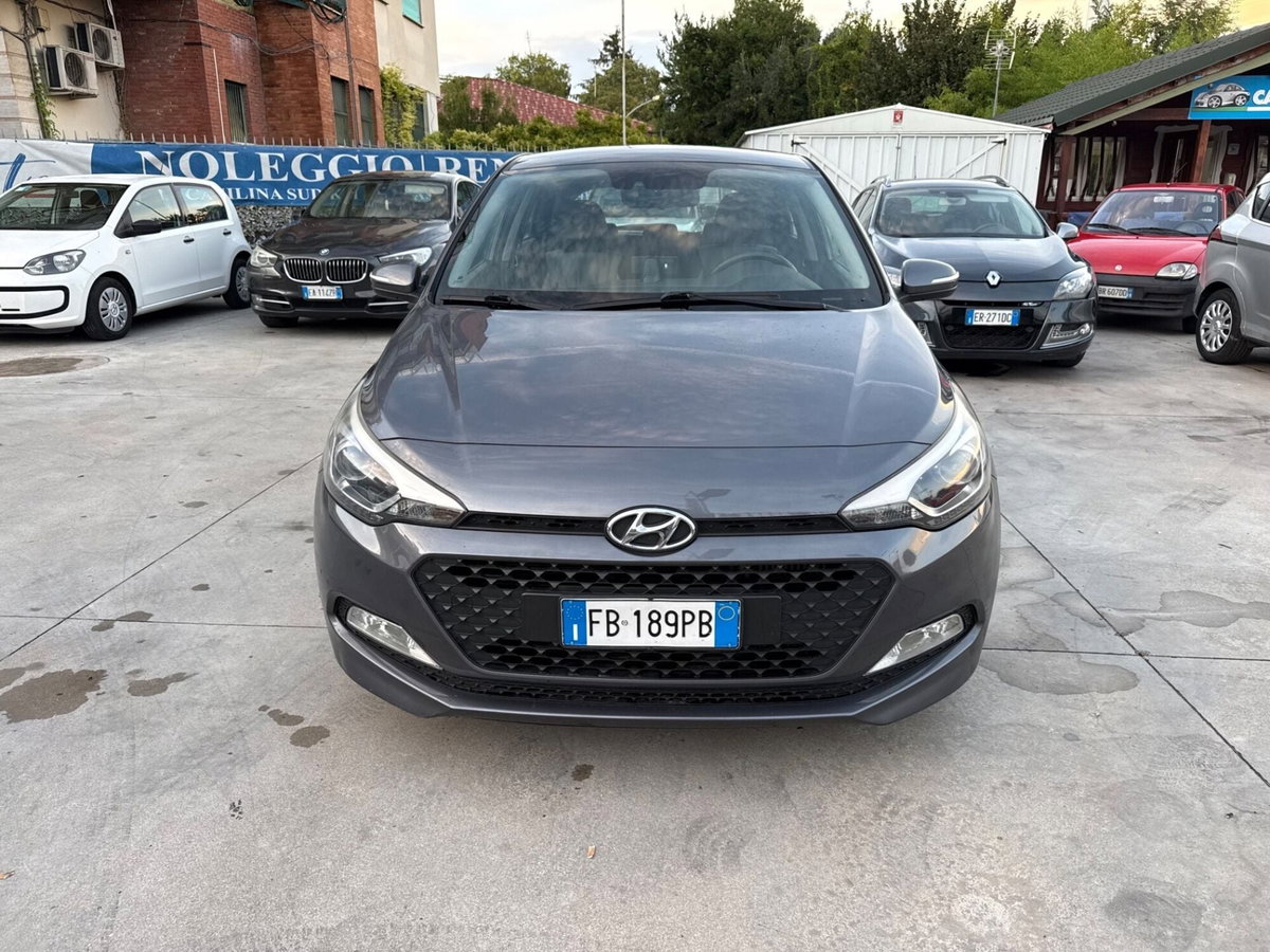 Hyundai i20 1.4 CRDi 5 porte Style (2)