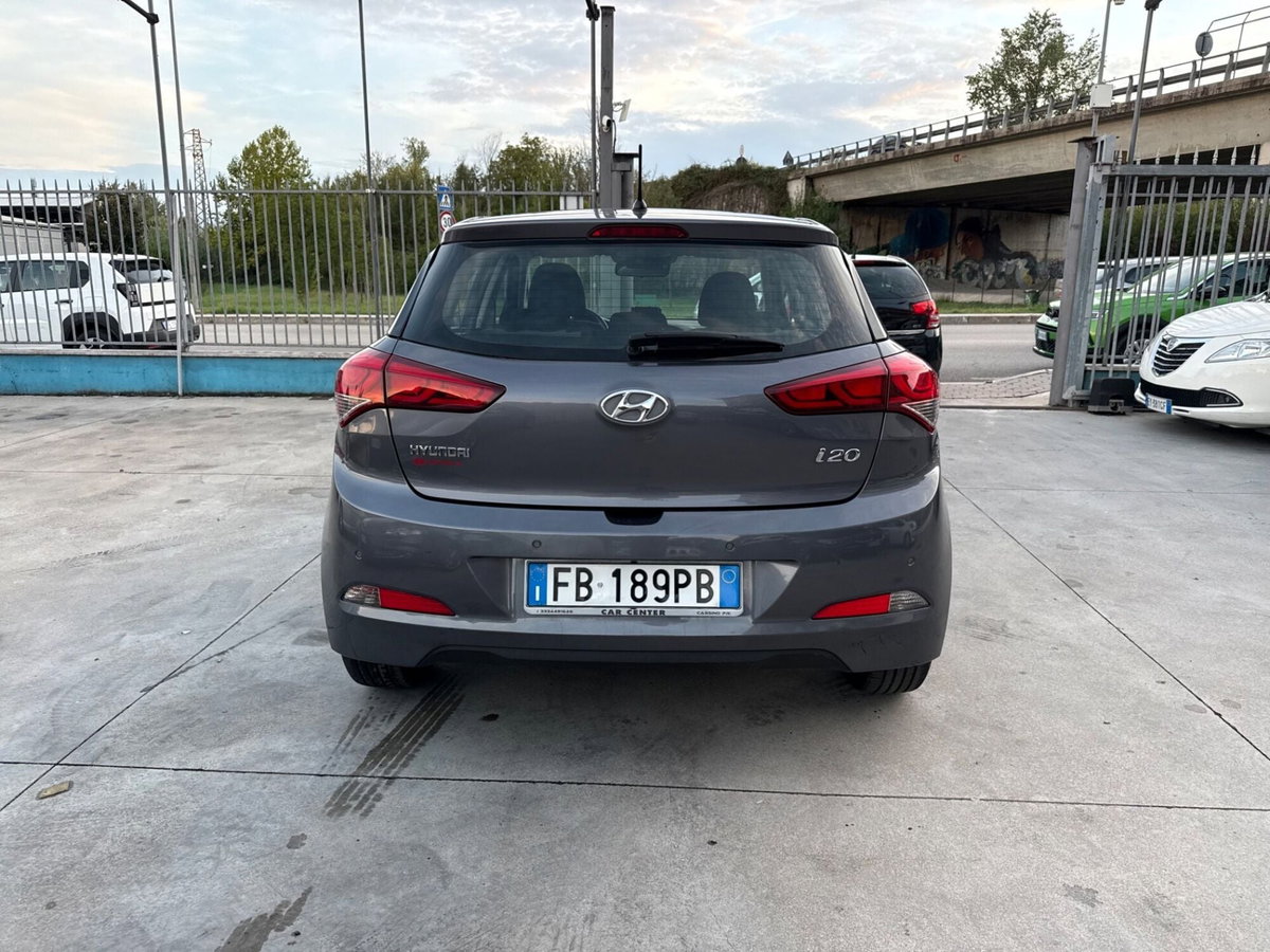 Hyundai i20 1.4 CRDi 5 porte Style (6)