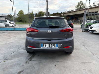 Hyundai i20 1.4 CRDi 5 porte Style (6)