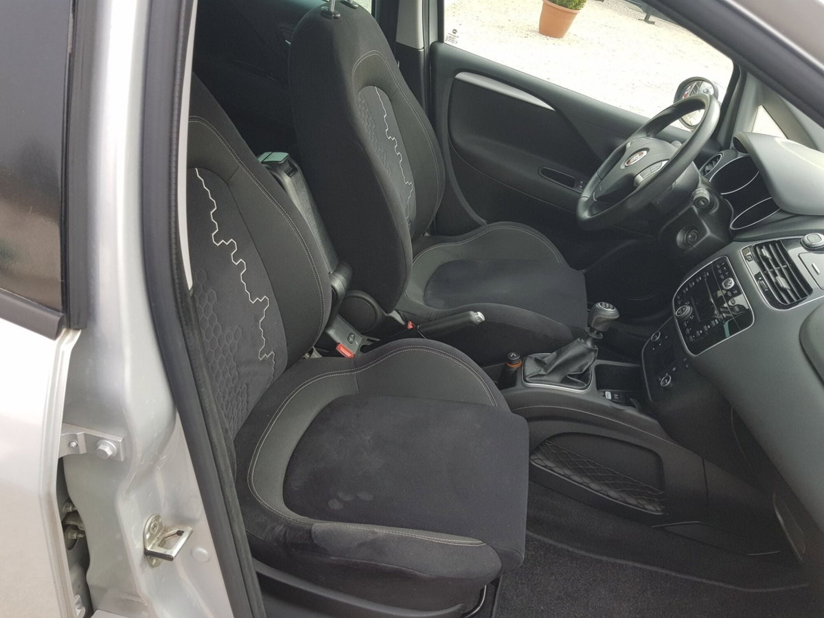 Fiat Punto 0.9 TwinAir Turbo S&S 5 porte Lounge (10)