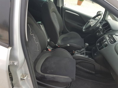 Fiat Punto 0.9 TwinAir Turbo S&S 5 porte Lounge (10)