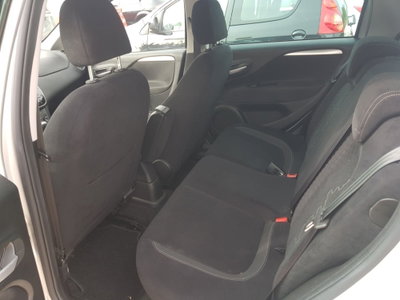 Fiat Punto 0.9 TwinAir Turbo S&S 5 porte Lounge (11)