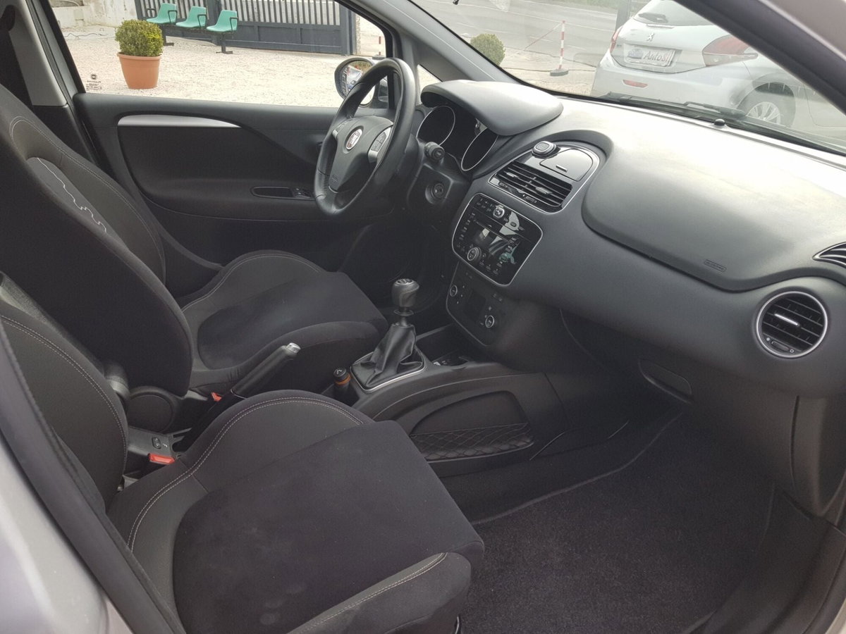 Fiat Punto 0.9 TwinAir Turbo S&S 5 porte Lounge (9)