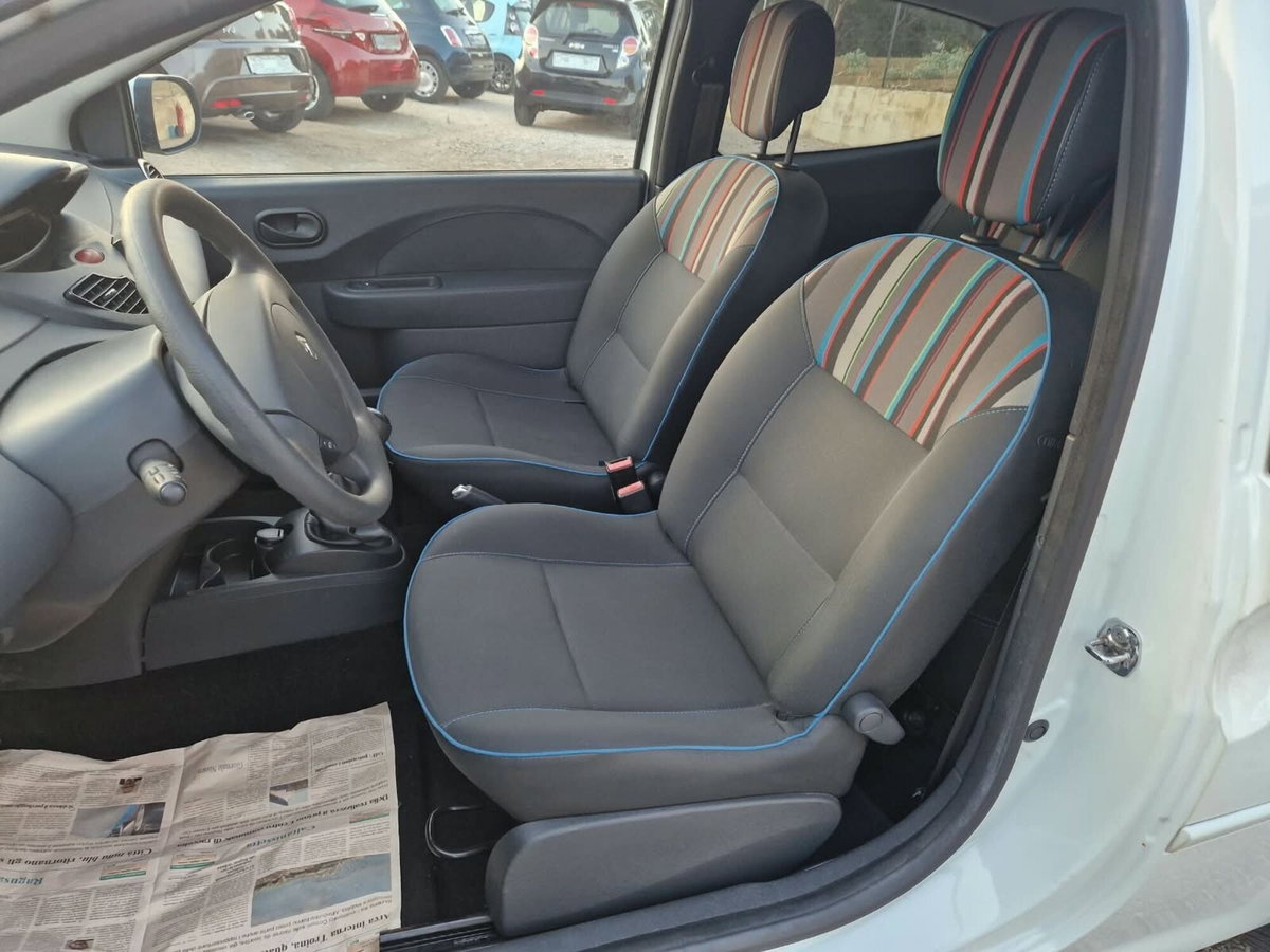 Renault Twingo 1.2 16V Live (10)