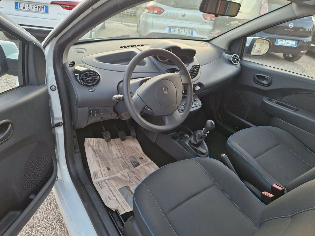 Renault Twingo 1.2 16V Live (11)