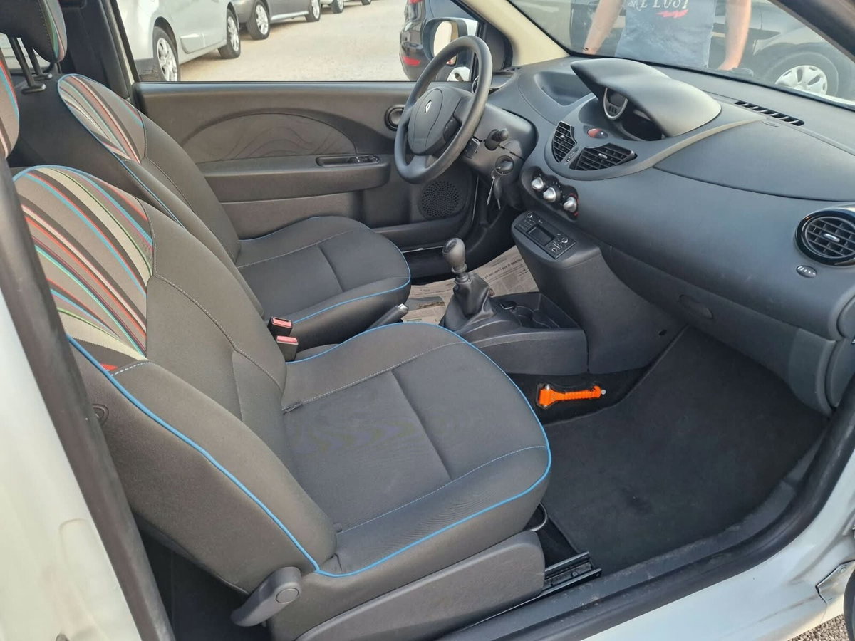Renault Twingo 1.2 16V Live (15)