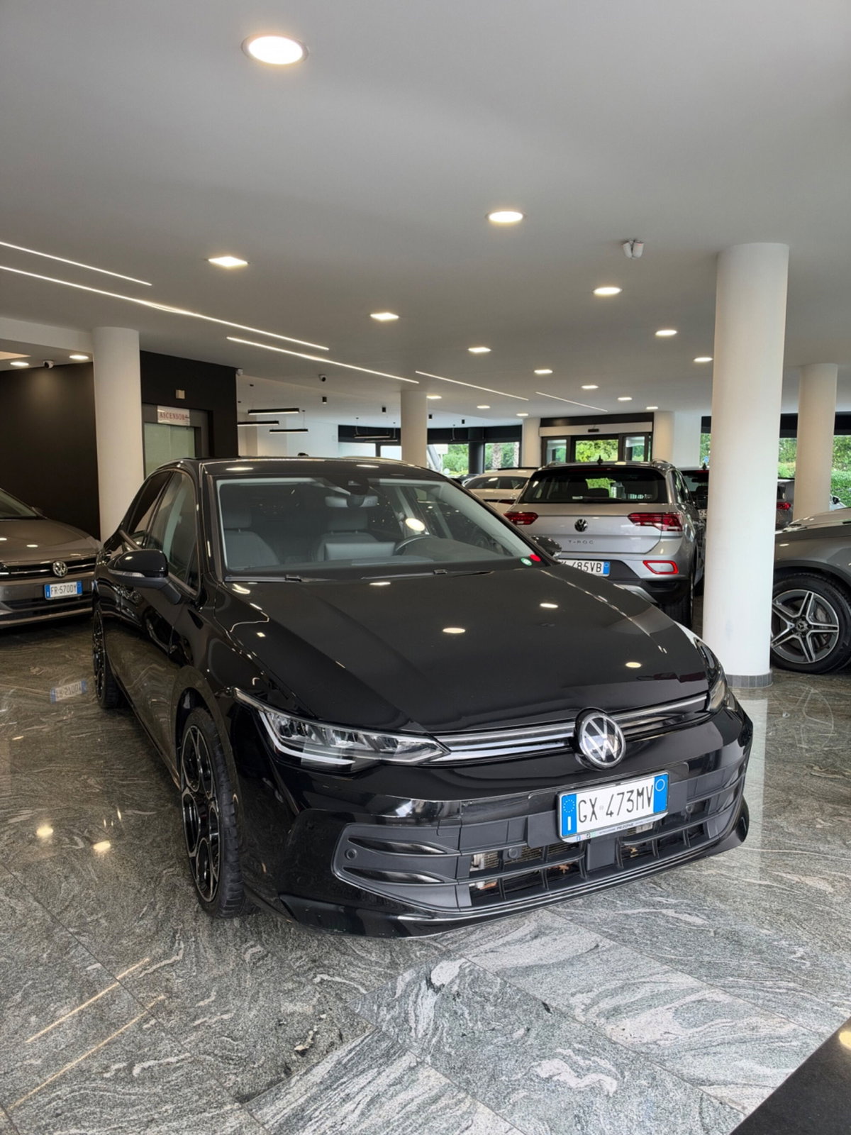 Volkswagen Golf 2.0 TDI 150 CV DSG SCR R-Line (4)