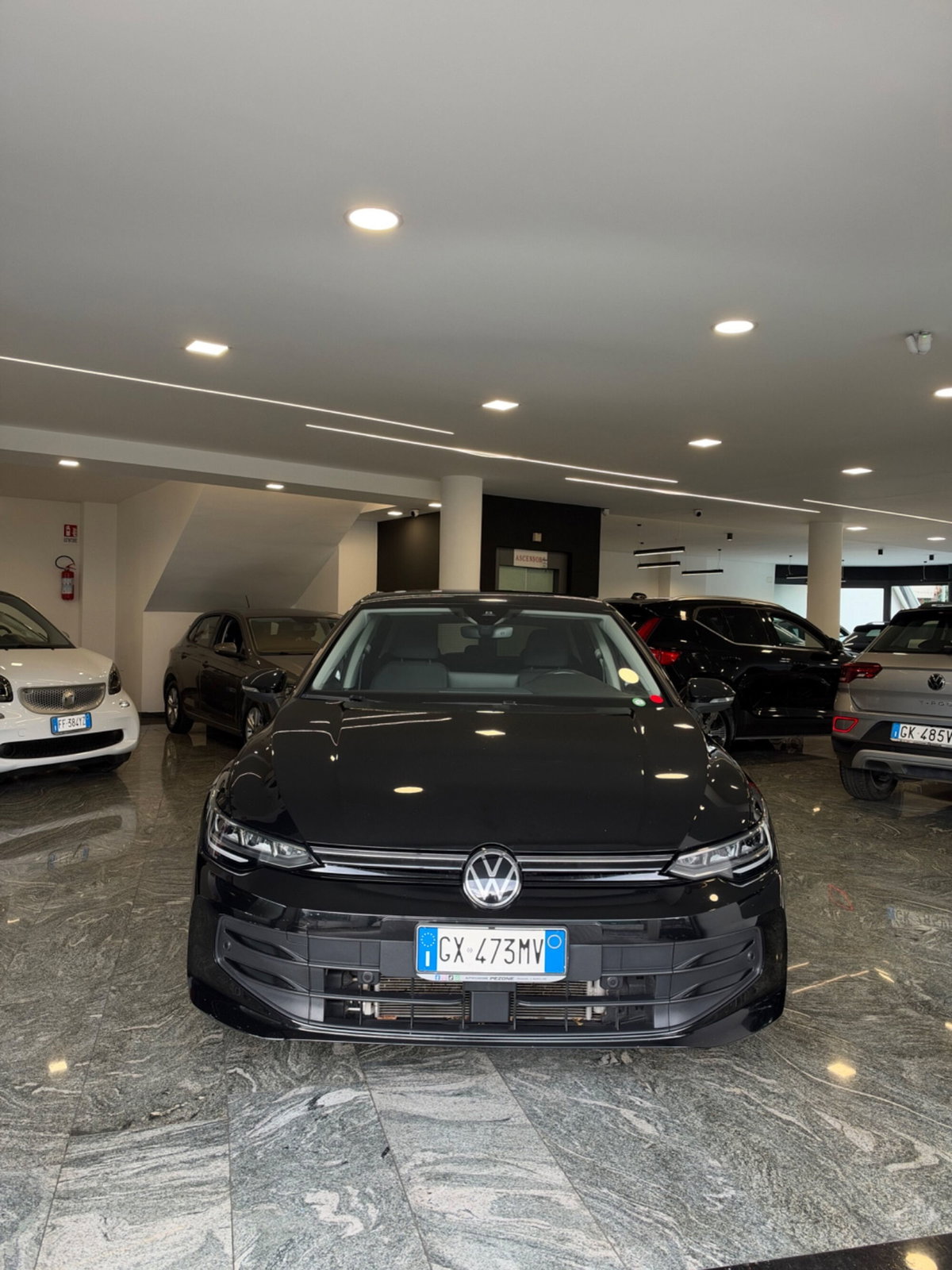Volkswagen Golf 2.0 TDI 150 CV DSG SCR R-Line (5)