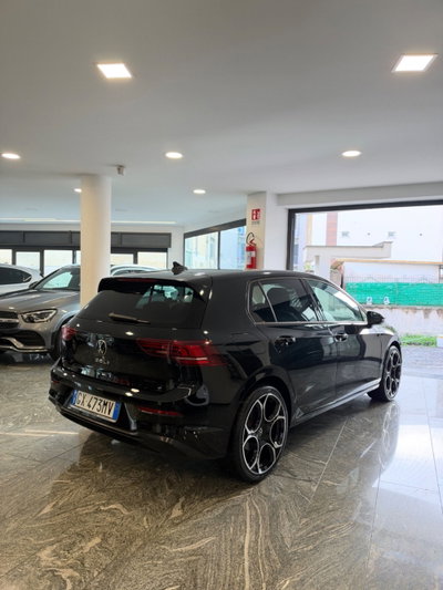 Volkswagen Golf 2.0 TDI 150 CV DSG SCR R-Line (6)