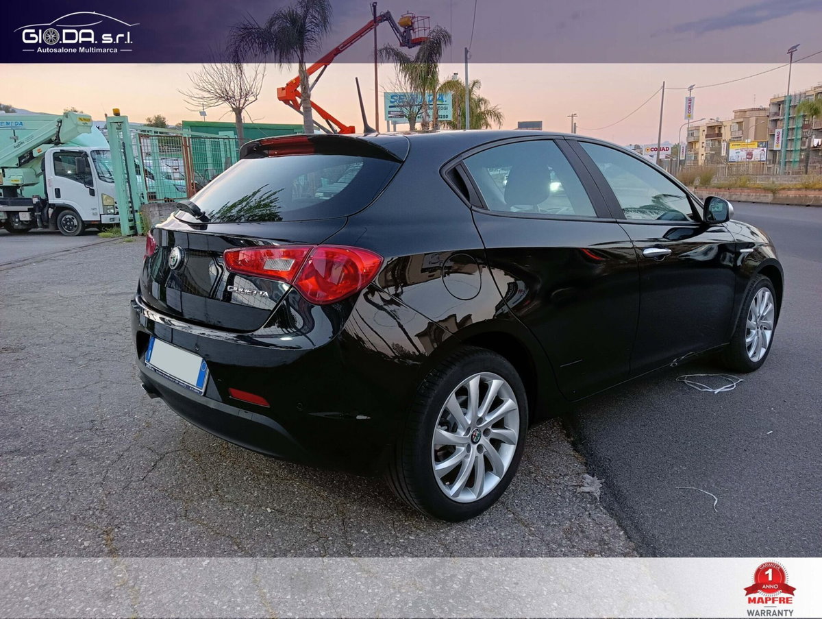 Alfa Romeo Giulietta 1.6 JTDm Ti 120cv (4)