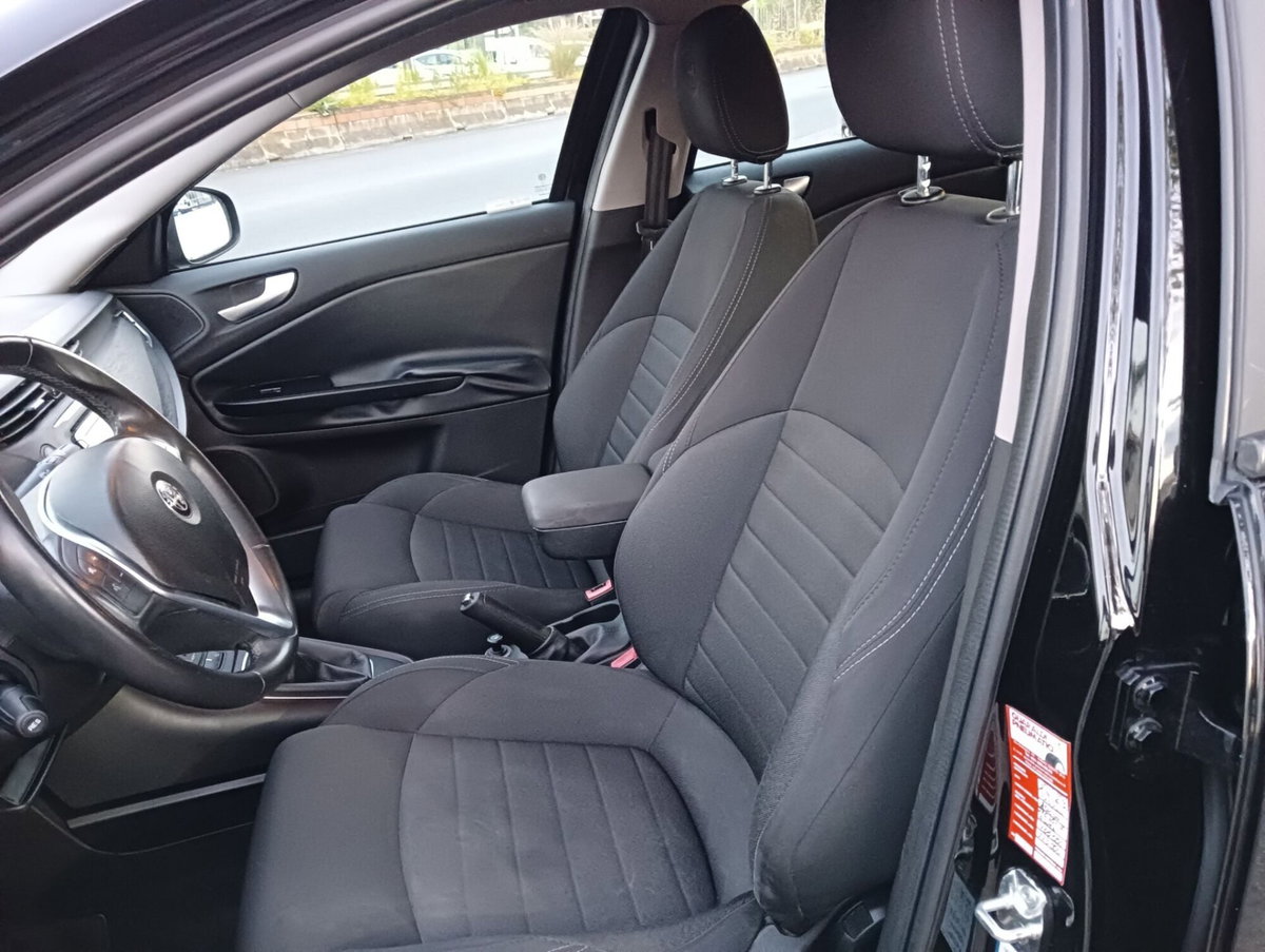 Alfa Romeo Giulietta 1.6 JTDm Ti 120cv (8)