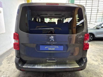Peugeot Traveller BlueHDi 115 S&S Compact Allure (5)