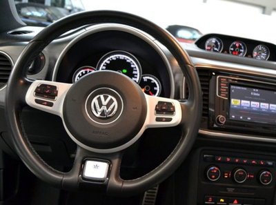 Volkswagen Maggiolino Cabrio 1.4 TSI DSG Sport BlueMotion Technology (10)