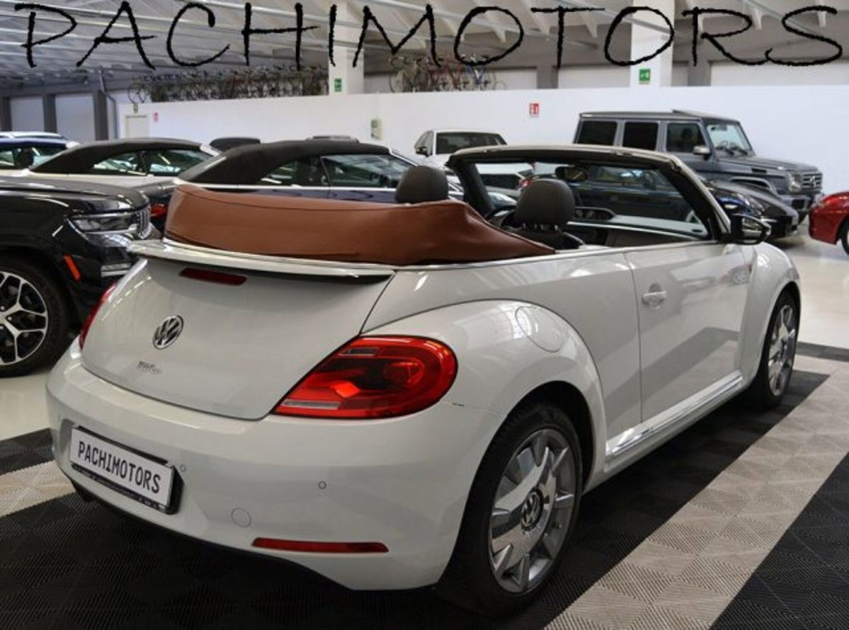 Volkswagen Maggiolino Cabrio 1.4 TSI DSG Sport BlueMotion Technology (20)