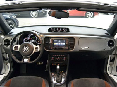Volkswagen Maggiolino Cabrio 1.4 TSI DSG Sport BlueMotion Technology (5)
