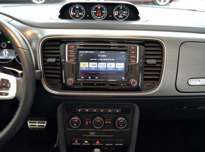 Volkswagen Maggiolino Cabrio 1.4 TSI DSG Sport BlueMotion Technology (6)
