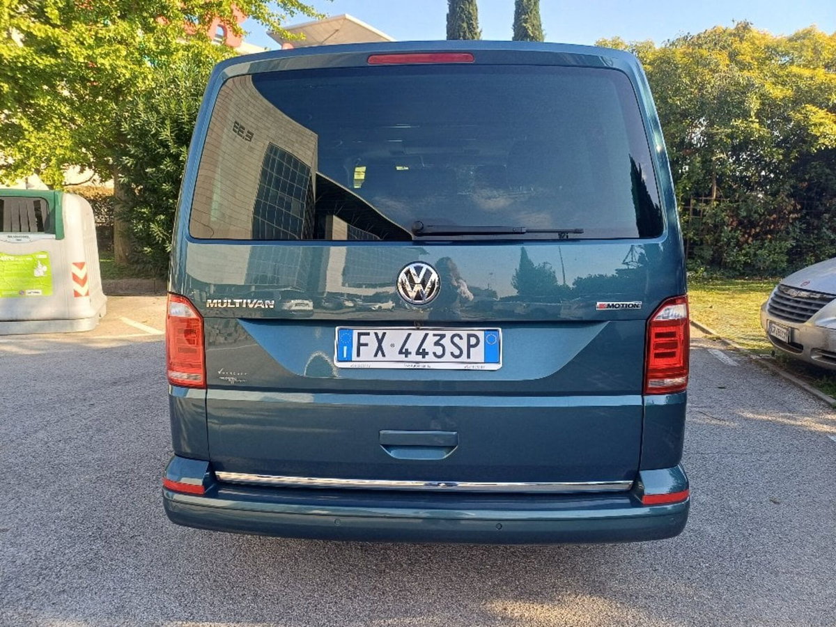Volkswagen Multivan 2.0 TDI 150CV DSG 4Motion Highline (3)