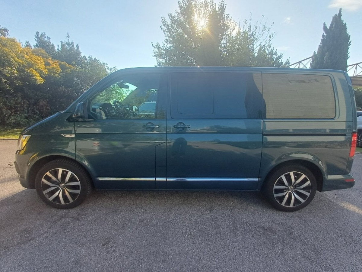 Volkswagen Multivan 2.0 TDI 150CV DSG 4Motion Highline (6)