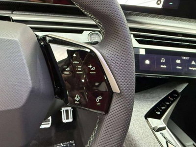 Peugeot 3008 1.2 hybrid 48V GT 136cv e-dcs6 (18)