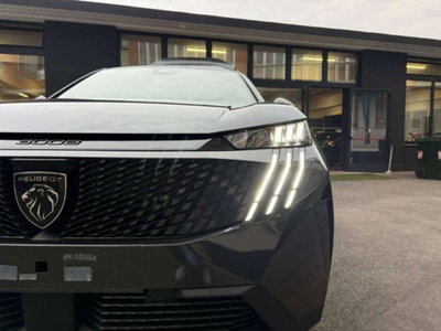 Peugeot 3008 1.2 hybrid 48V GT 136cv e-dcs6 (8)