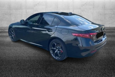 Alfa Romeo Giulia 2.2 Turbodiesel 190 CV AT8 B-Tech (4)