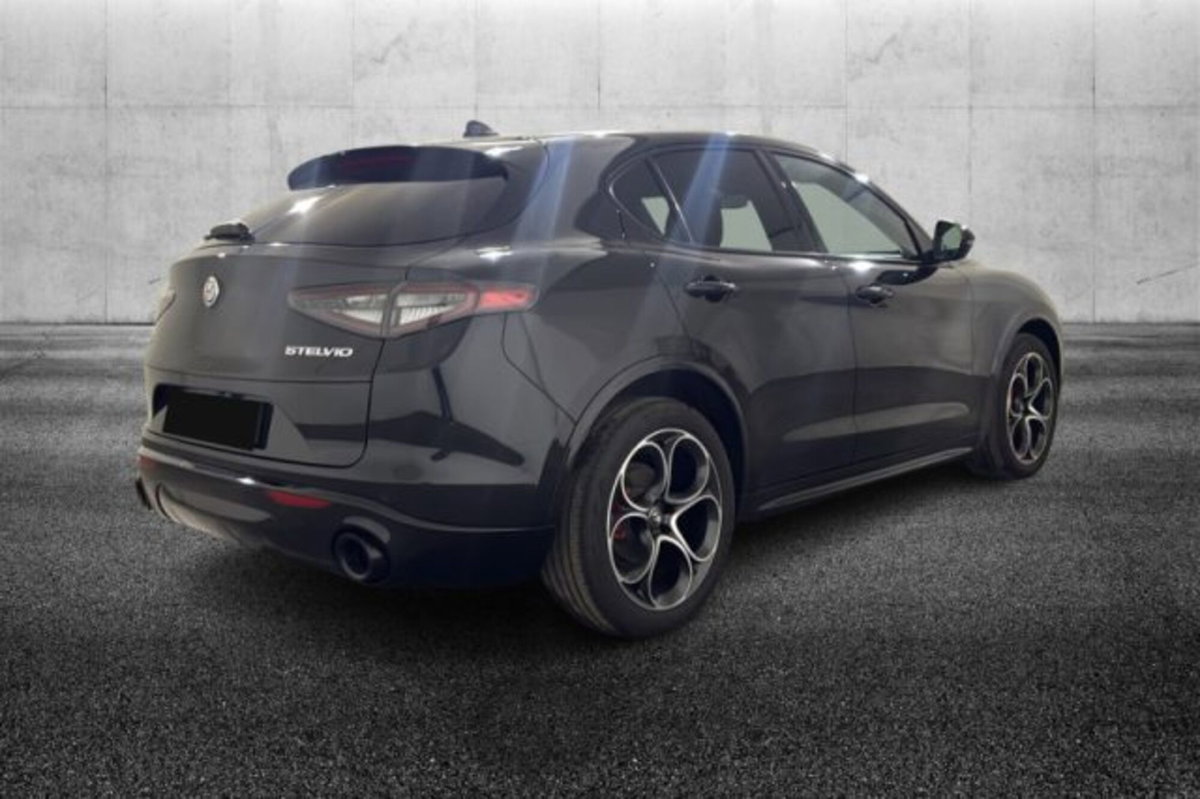 Alfa Romeo Stelvio Stelvio 2.2 Turbodiesel 210 CV AT8 Q4 Veloce (2)
