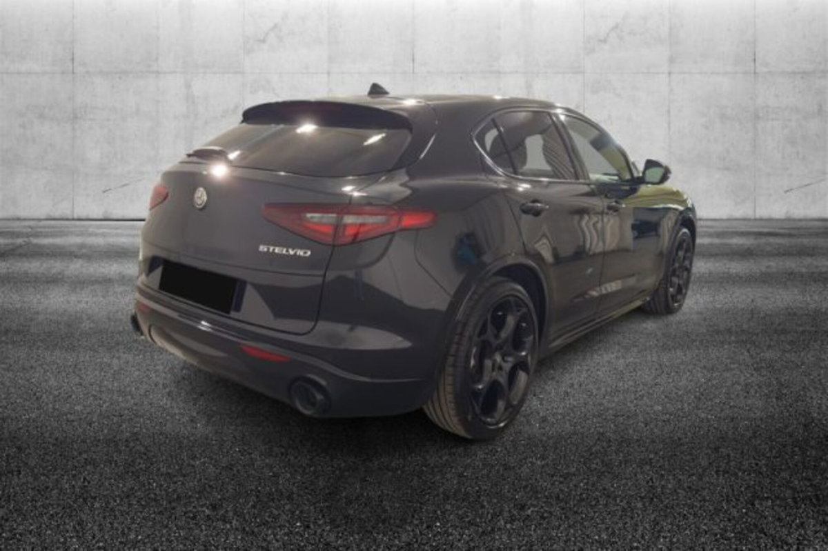 Alfa Romeo Stelvio Stelvio 2.2 Turbodiesel 210 CV AT8 Q4 Veloce (2)