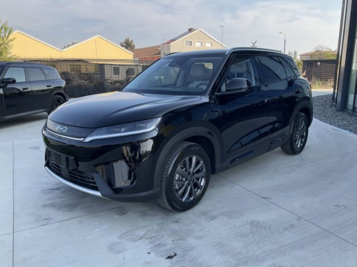 Byd Atto 2 DM-i 1.5 phev Boost 212cv (3)