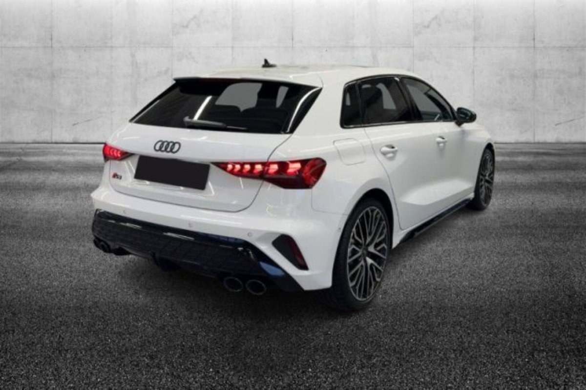 Audi S3 Sportback 2.0 tfsi quattro s-tronic (4)