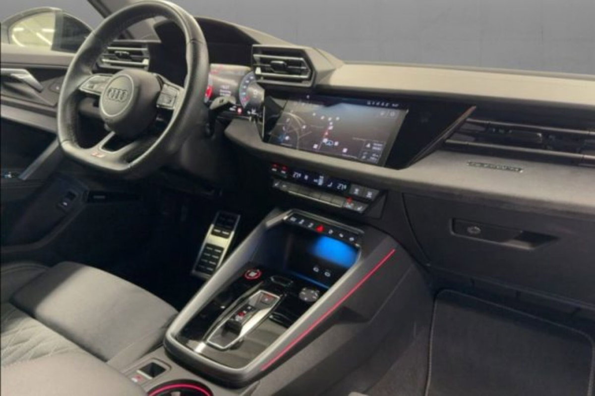 Audi S3 Sportback 2.0 tfsi quattro s-tronic (6)