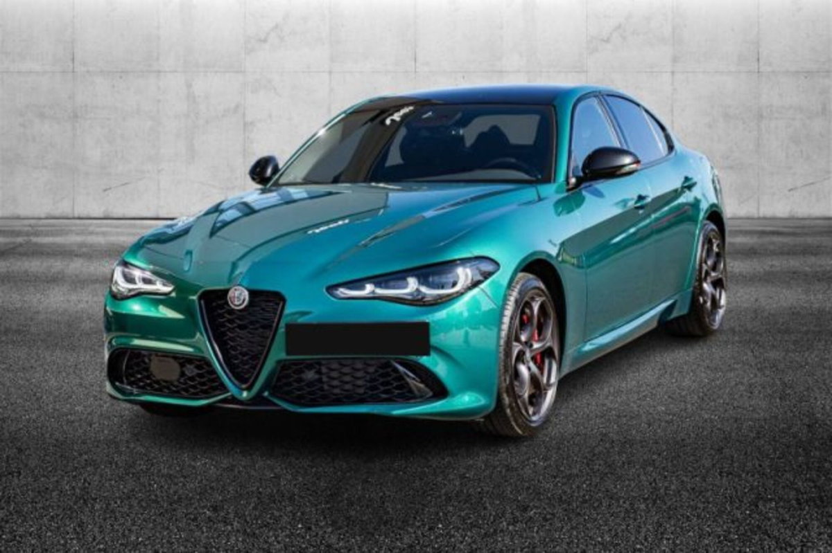 Alfa Romeo Giulia 2.2 Turbodiesel 210 CV AT8 AWD Q4 Estrema