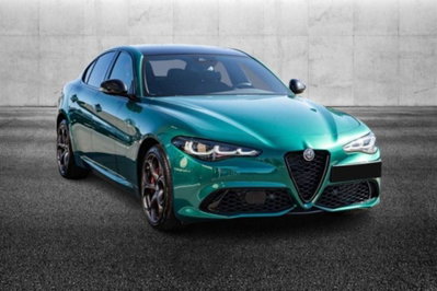 Alfa Romeo Giulia 2.2 Turbodiesel 210 CV AT8 AWD Q4 Estrema (2)