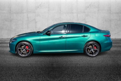 Alfa Romeo Giulia 2.2 Turbodiesel 210 CV AT8 AWD Q4 Estrema (5)